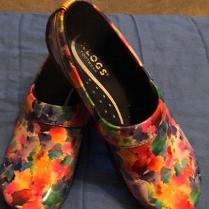 Klogs floral clogs